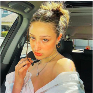 Valentine Rocky Adlon: