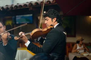 Brunch With a Twist Comedy, Live Music, and Entertainment in Restaurants